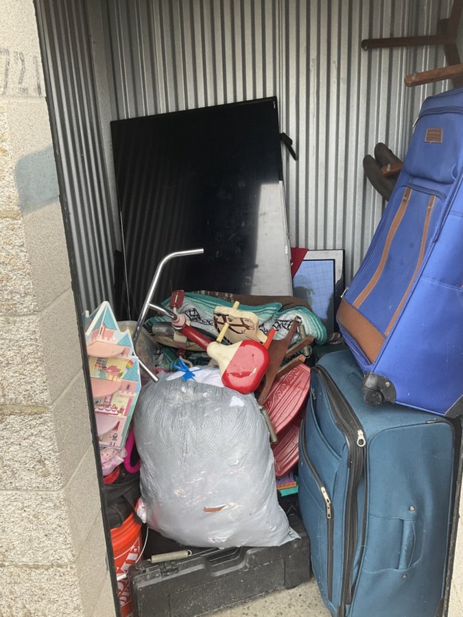 5 x 5 storage unit in Shepherdsville, KY