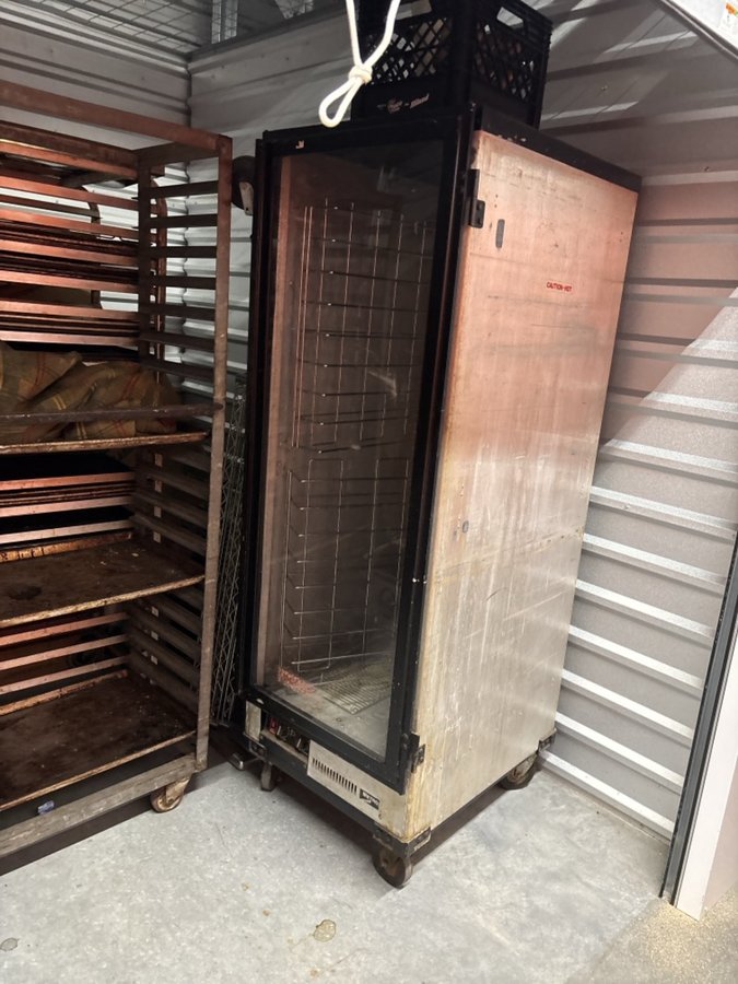 10 x 10 storage unit in St Louis, MO
