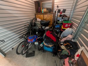 10 x 12 storage unit in Tacoma, WA