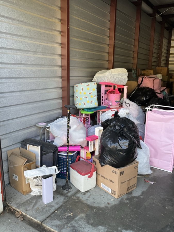 10 x 30 storage unit in Indianapolis, IN