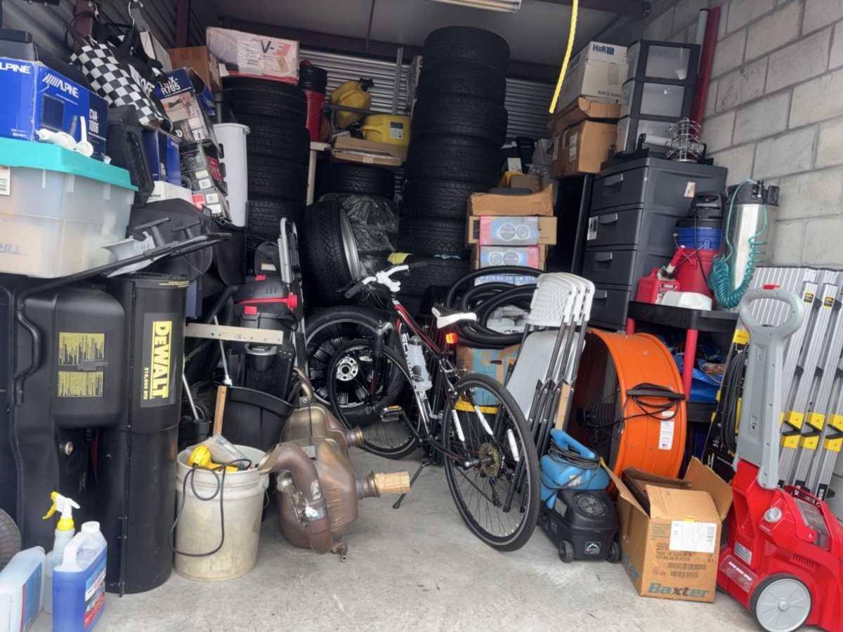 10 x 15 storage unit in Maitland, FL