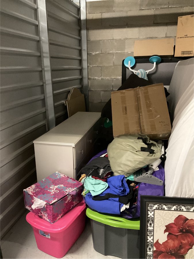10 x 10 storage unit in Indianapolis, IN