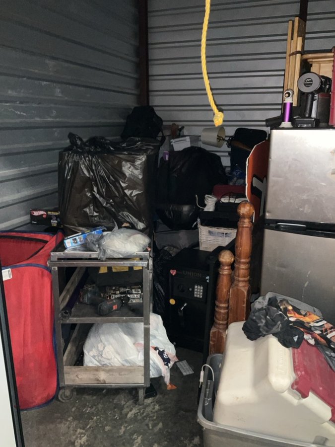 10 x 10 storage unit in Indianapolis, IN