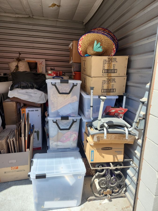 10 x 12 storage unit in Austin, TX