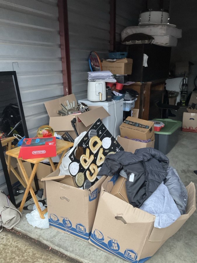 10 x 20 storage unit in Indianapolis, IN