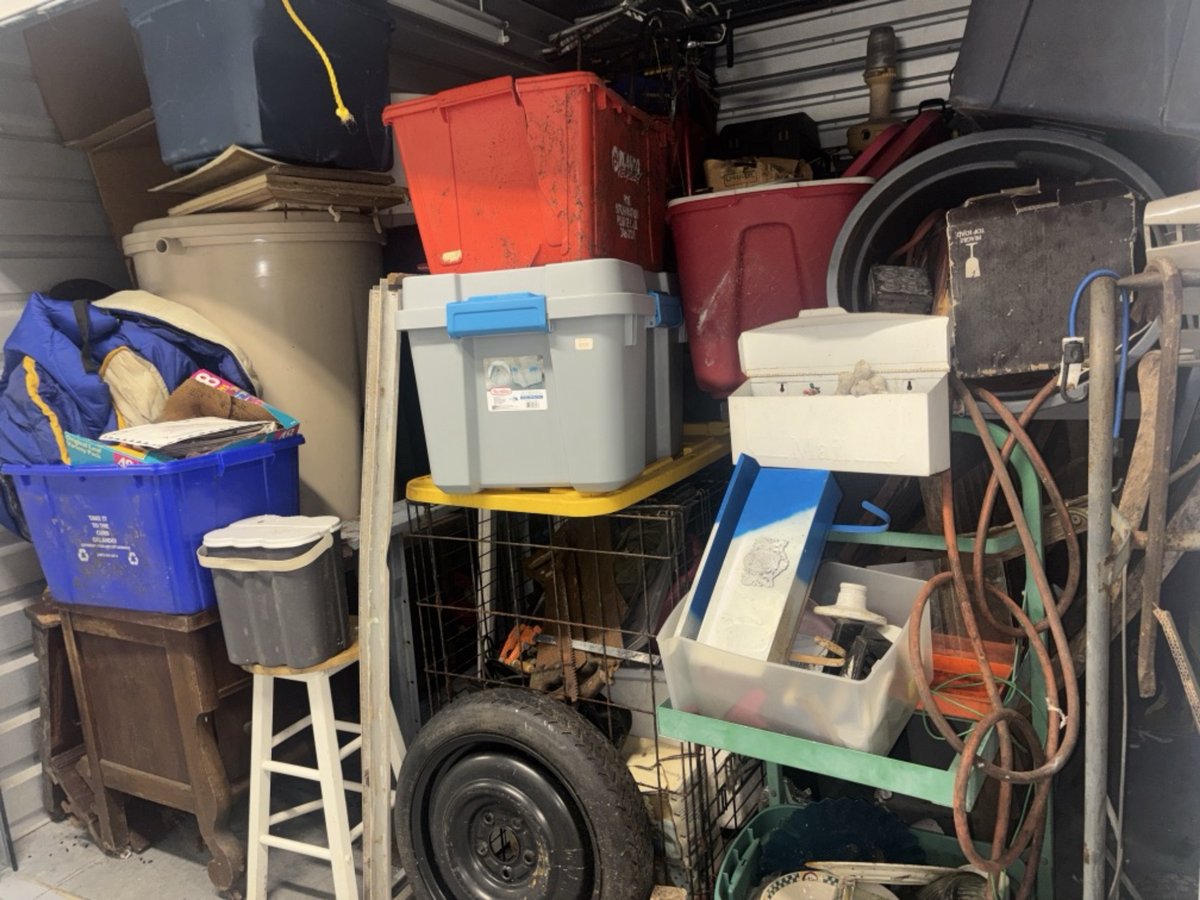 10 x 15 storage unit in Orlando, FL