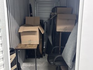 5 x 10 storage unit in Washington, DC