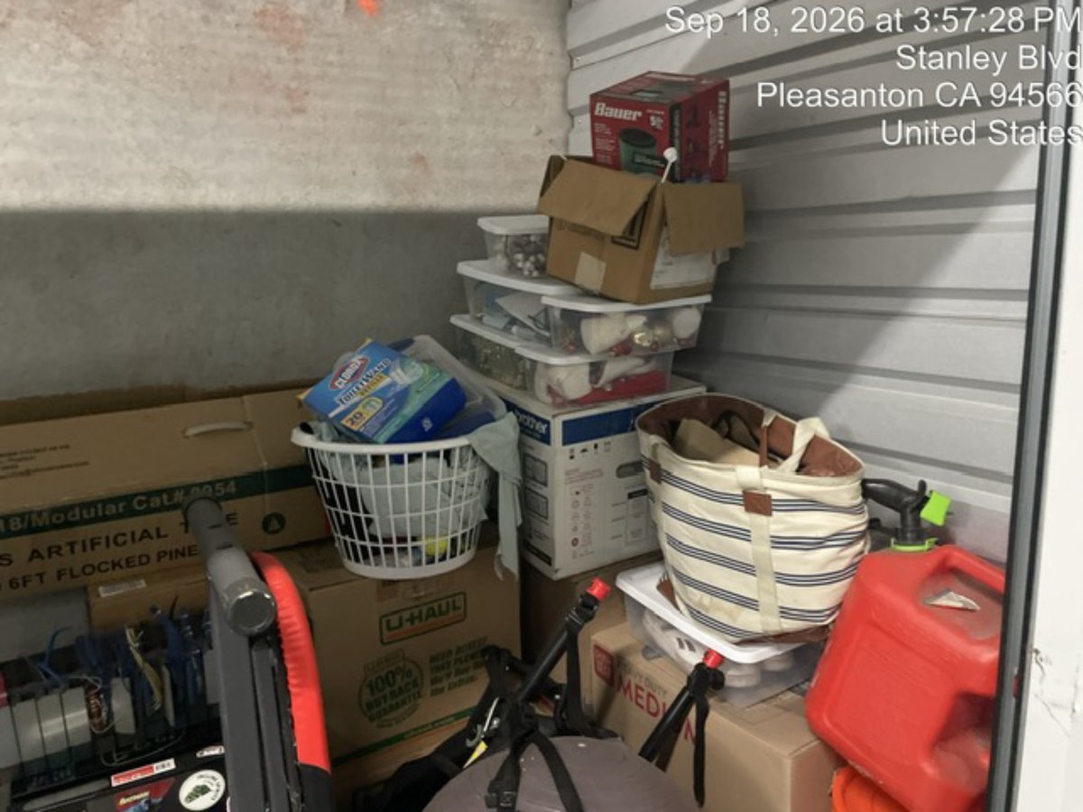5 x 10 storage unit in PLEASANTON, CA
