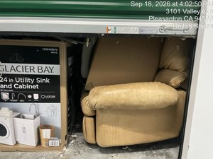 10 x 10 storage unit in PLEASANTON, CA