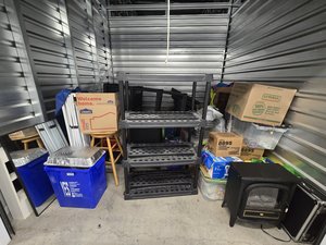 10 x 10 storage unit in Philadelphia, PA