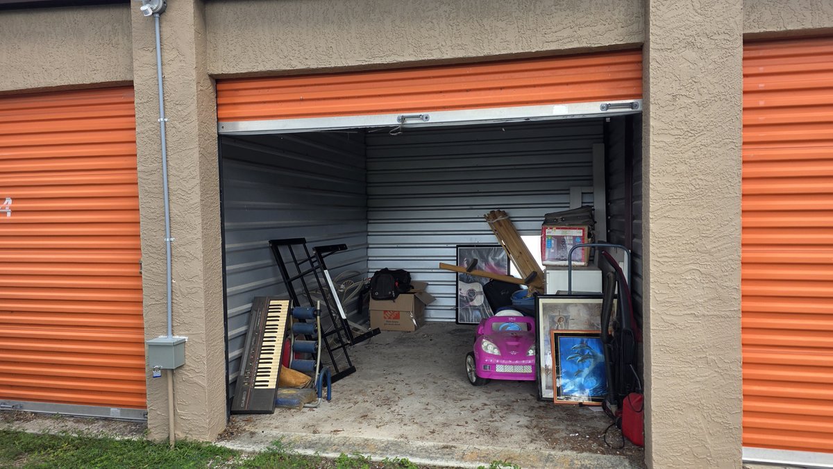 10 x 12 storage unit in Homosassa, FL