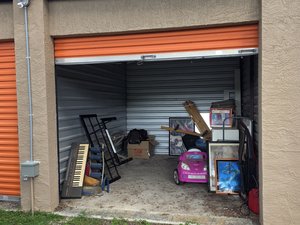 10 x 12 storage unit in Homosassa, FL