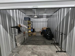 10 x 20 storage unit in Cleveland, OH
