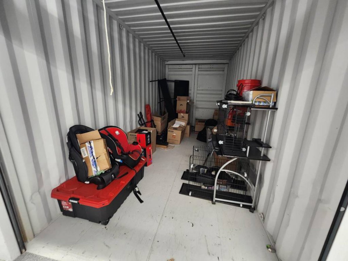8 x 17 storage unit in Pearland, TX
