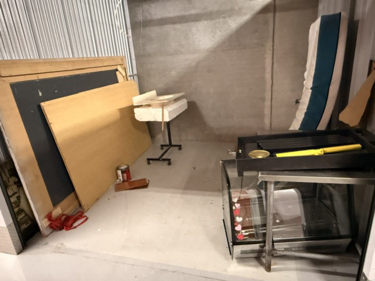 10 x 10 storage unit in Doral, FL