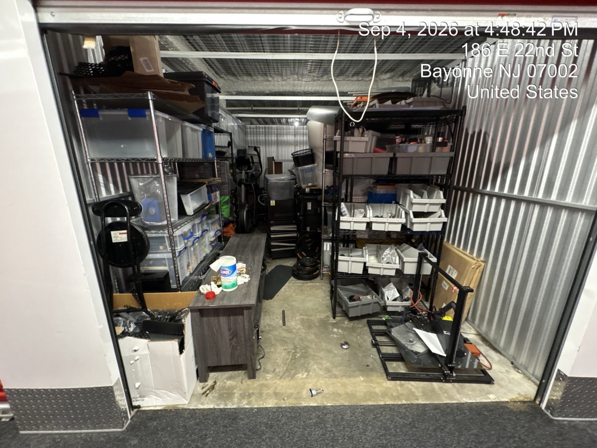 10 x 20 storage unit in Bayonne, NJ
