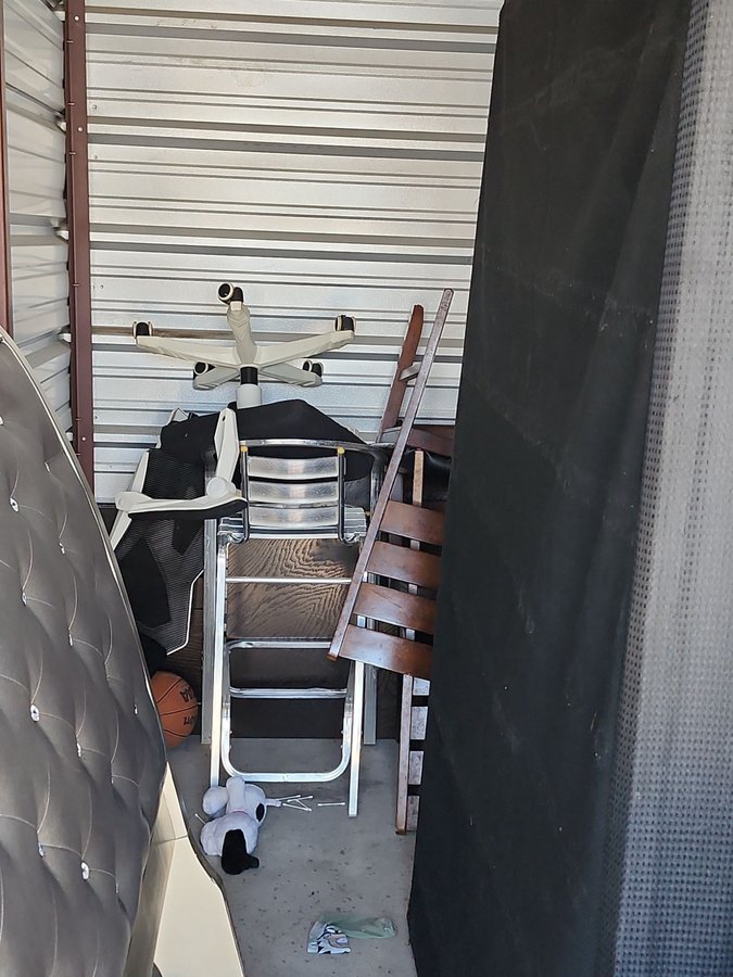 5 x 14 storage unit in Del Valle, TX