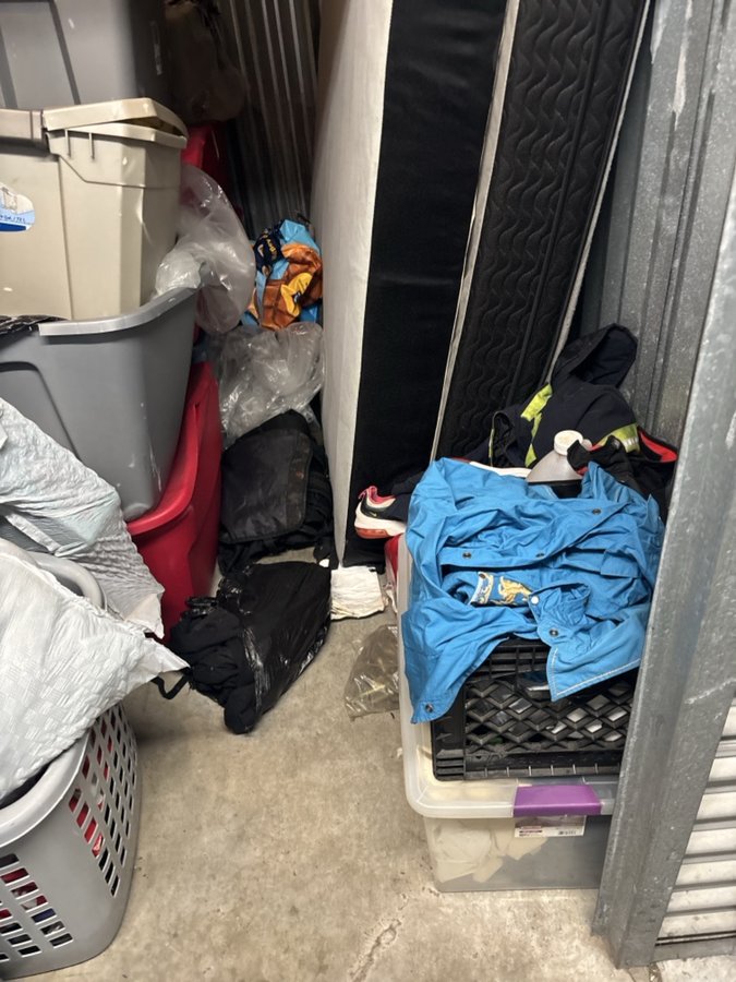 5 x 10 storage unit in St Louis, MO