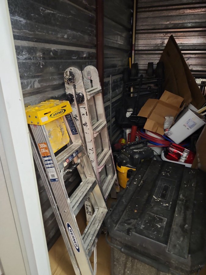 5 x 10 storage unit in Austin, TX