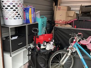 10 x 10 storage unit in Indianapolis, IN