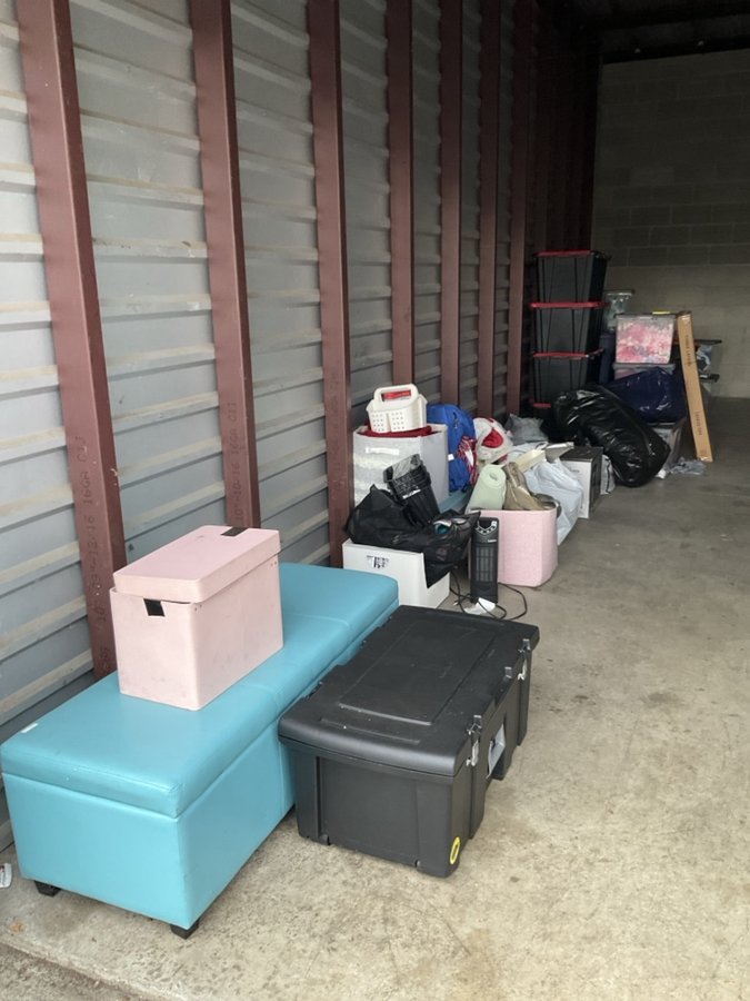 10 x 30 storage unit in Indianapolis, IN