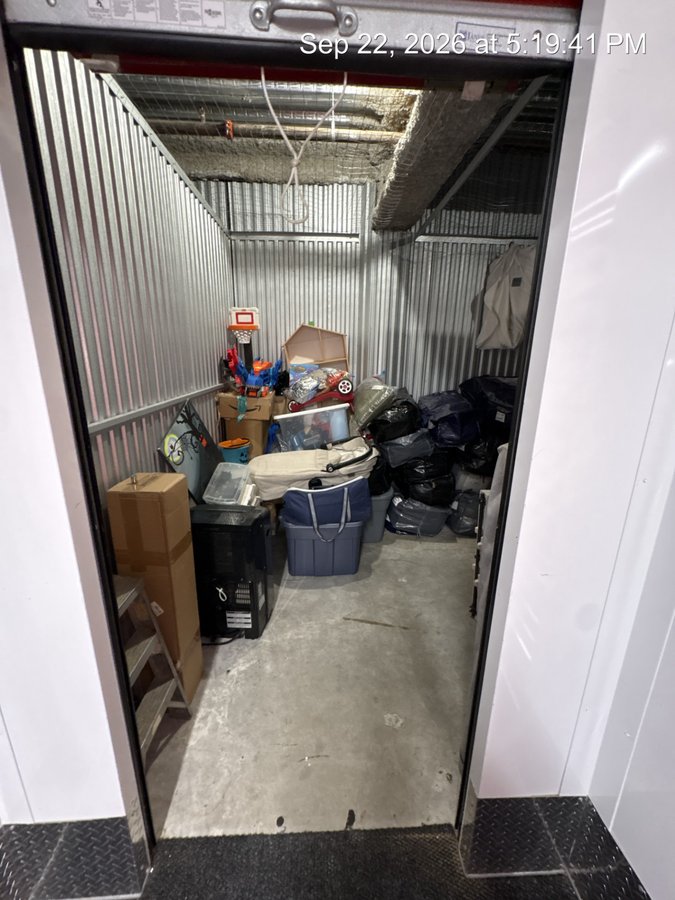 10 x 20 storage unit in Bayonne, NJ