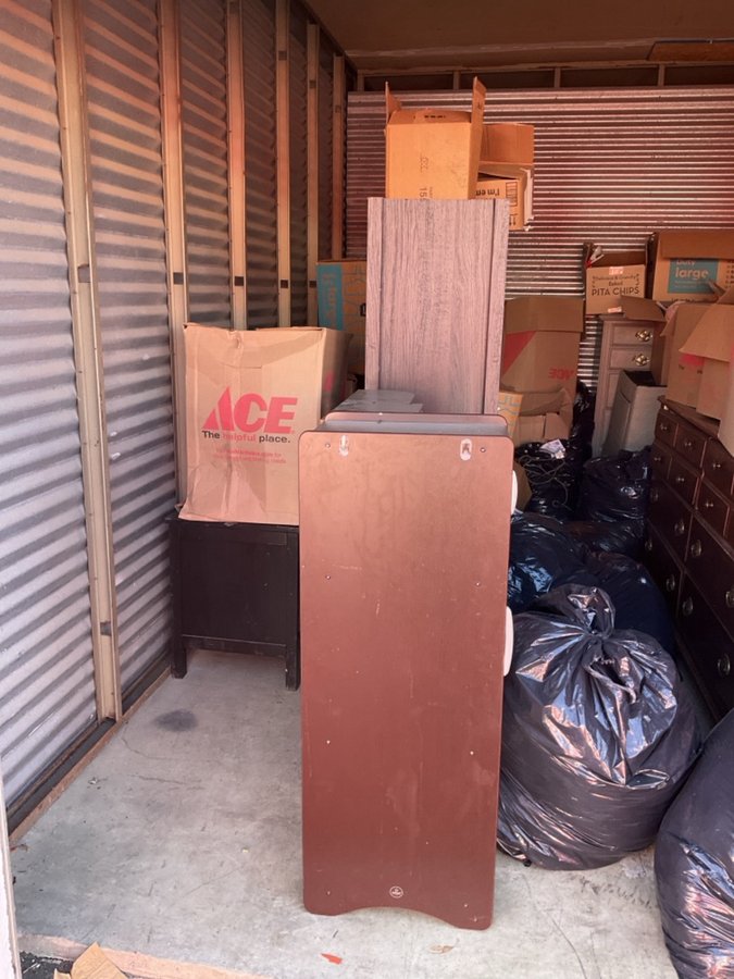 10 x 15 storage unit in Indianapolis, IN