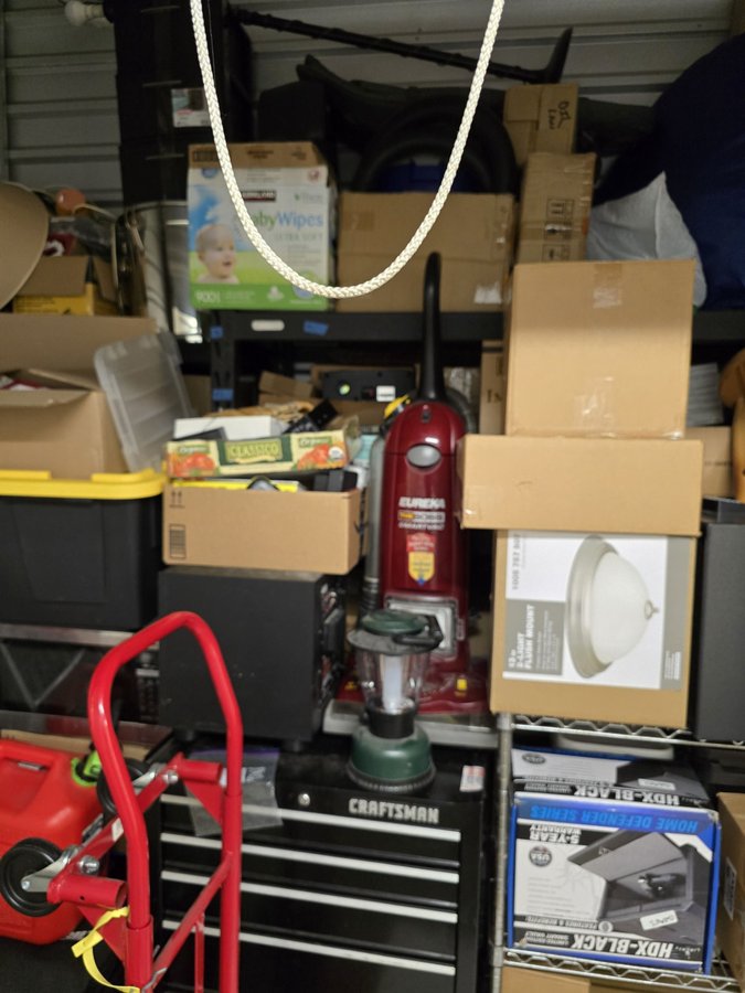 8 x 10 storage unit in Marysville, WA