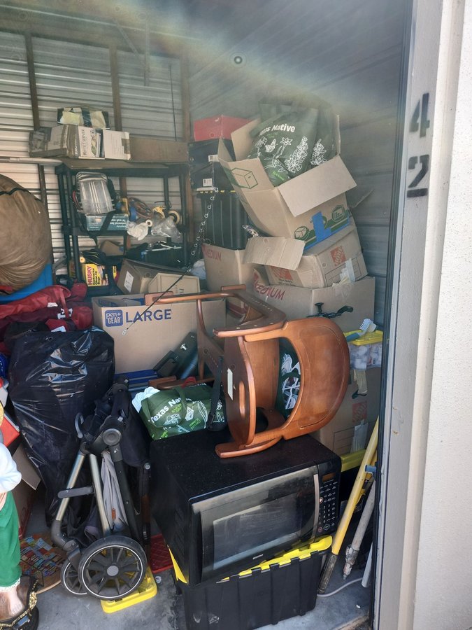 10 x 12 storage unit in Austin, TX