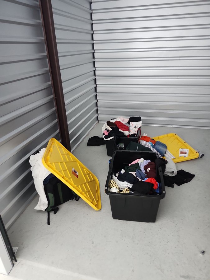 10 x 10 storage unit in Manor, TX