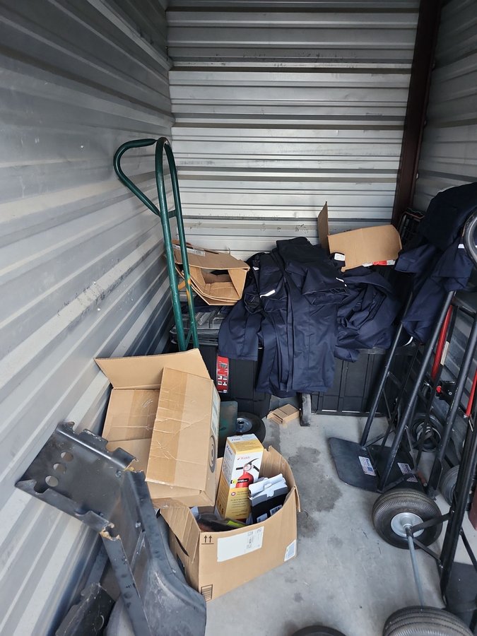 5 x 10 storage unit in Buda, TX