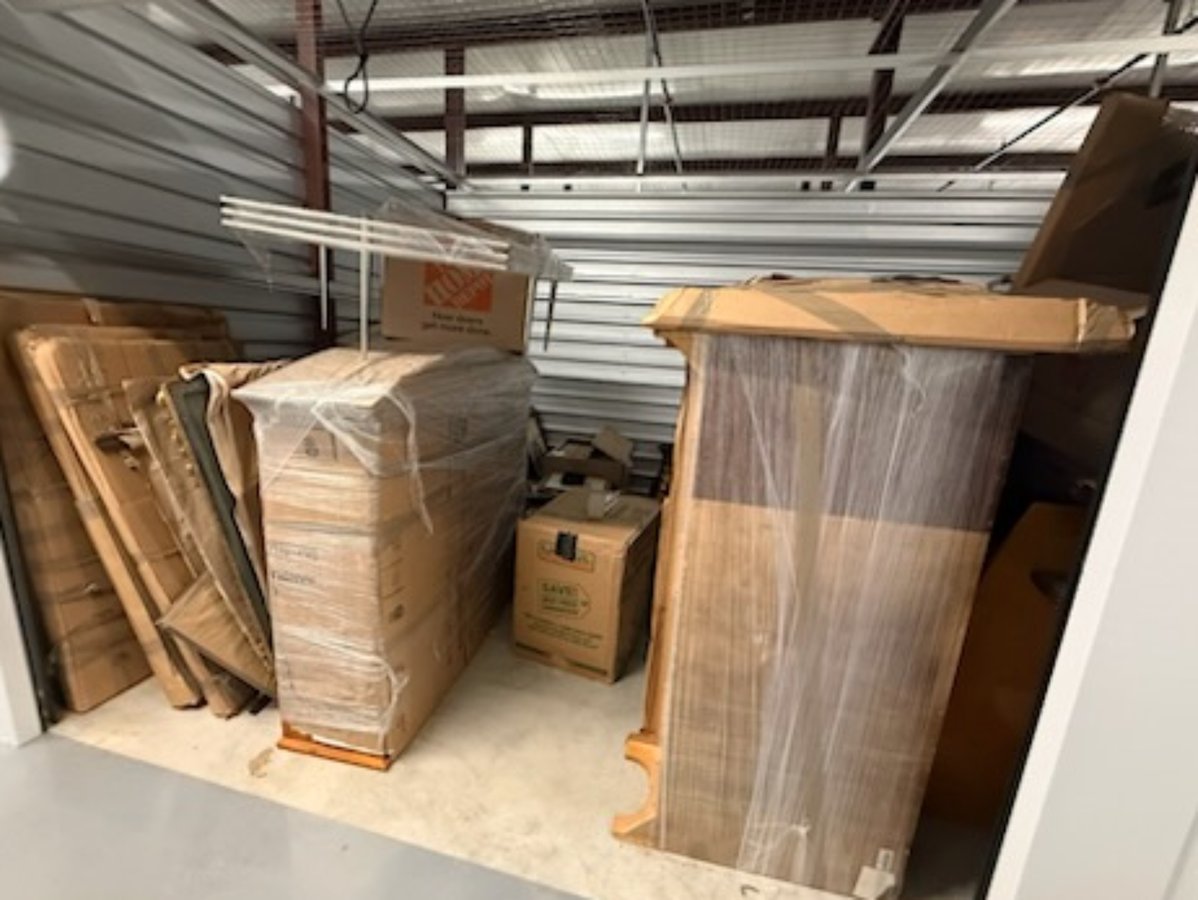 15 x 10 storage unit in Mcdonough, GA