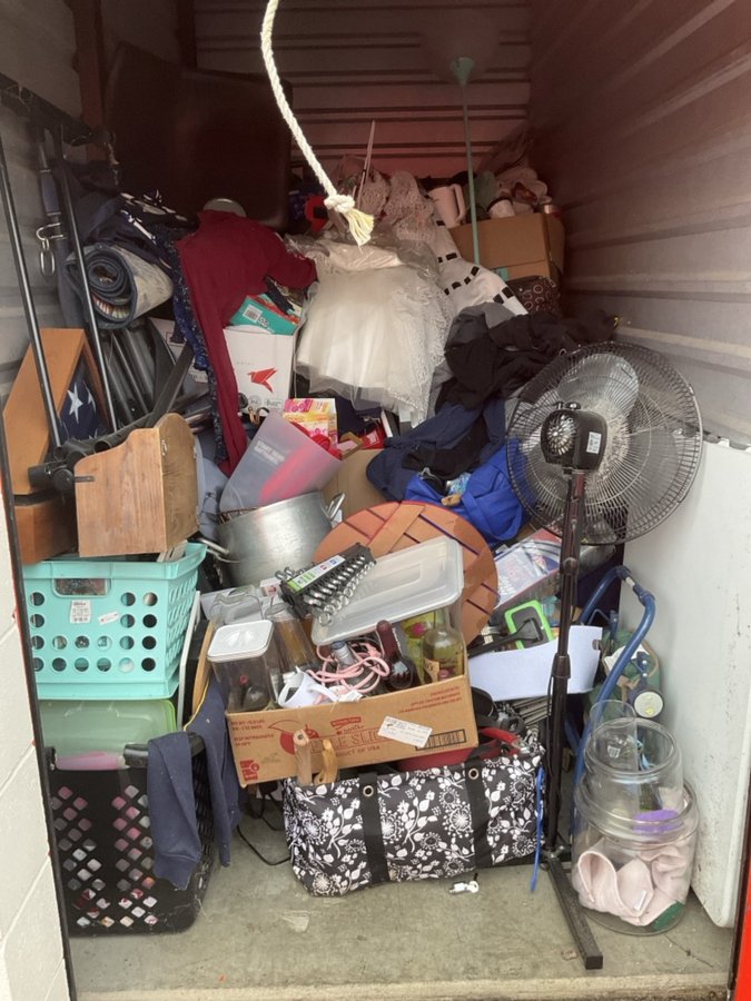 5 x 10 storage unit in Indianapolis, IN