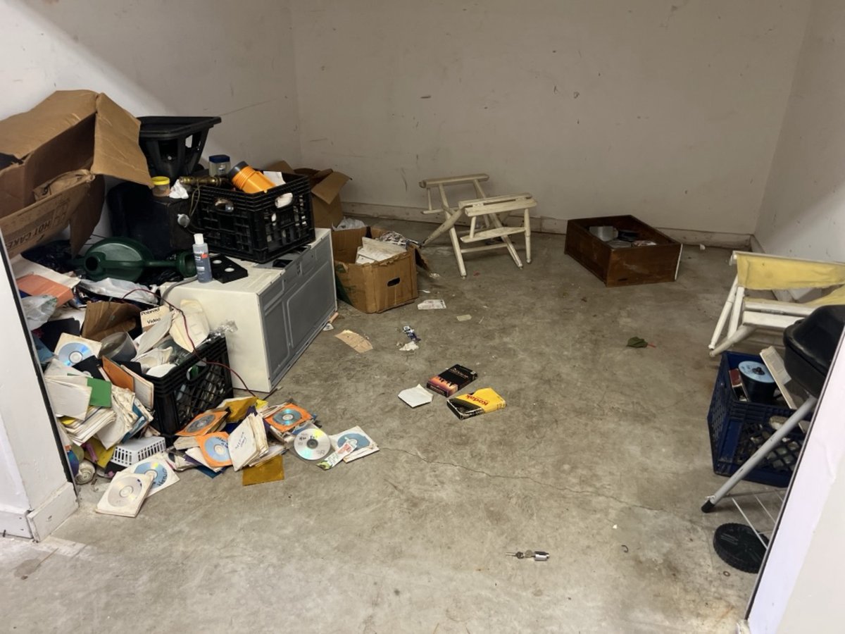 10 x 10 storage unit in Milwaukee, WI
