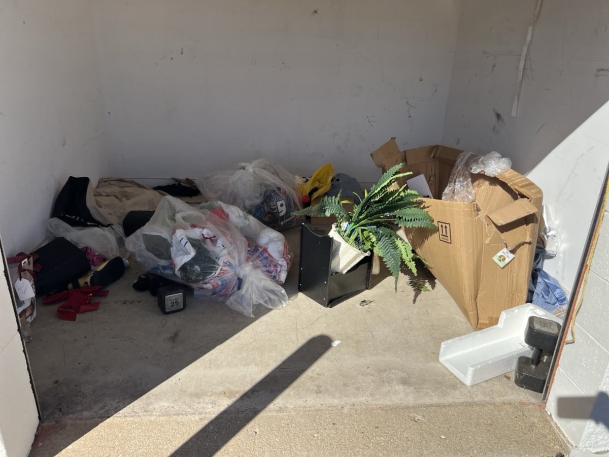 10 x 10 storage unit in Milwaukee, WI