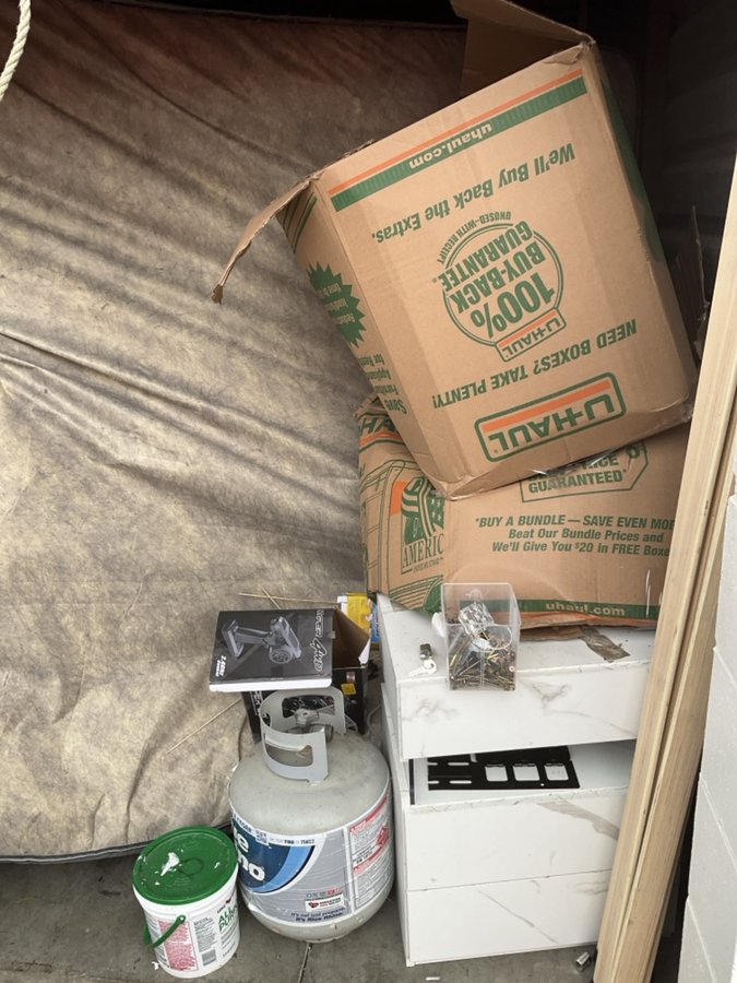 7 x 10 storage unit in Indianapolis, IN