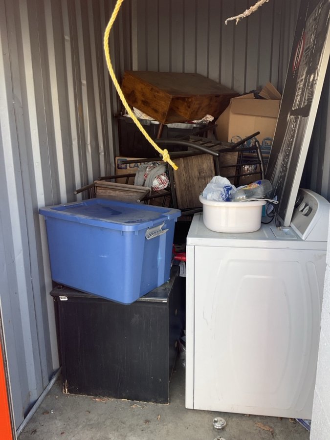 5 x 10 storage unit in Huntsville, AL