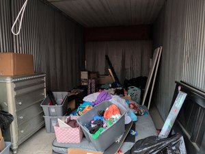 10 x 20 storage unit in Darien, IL