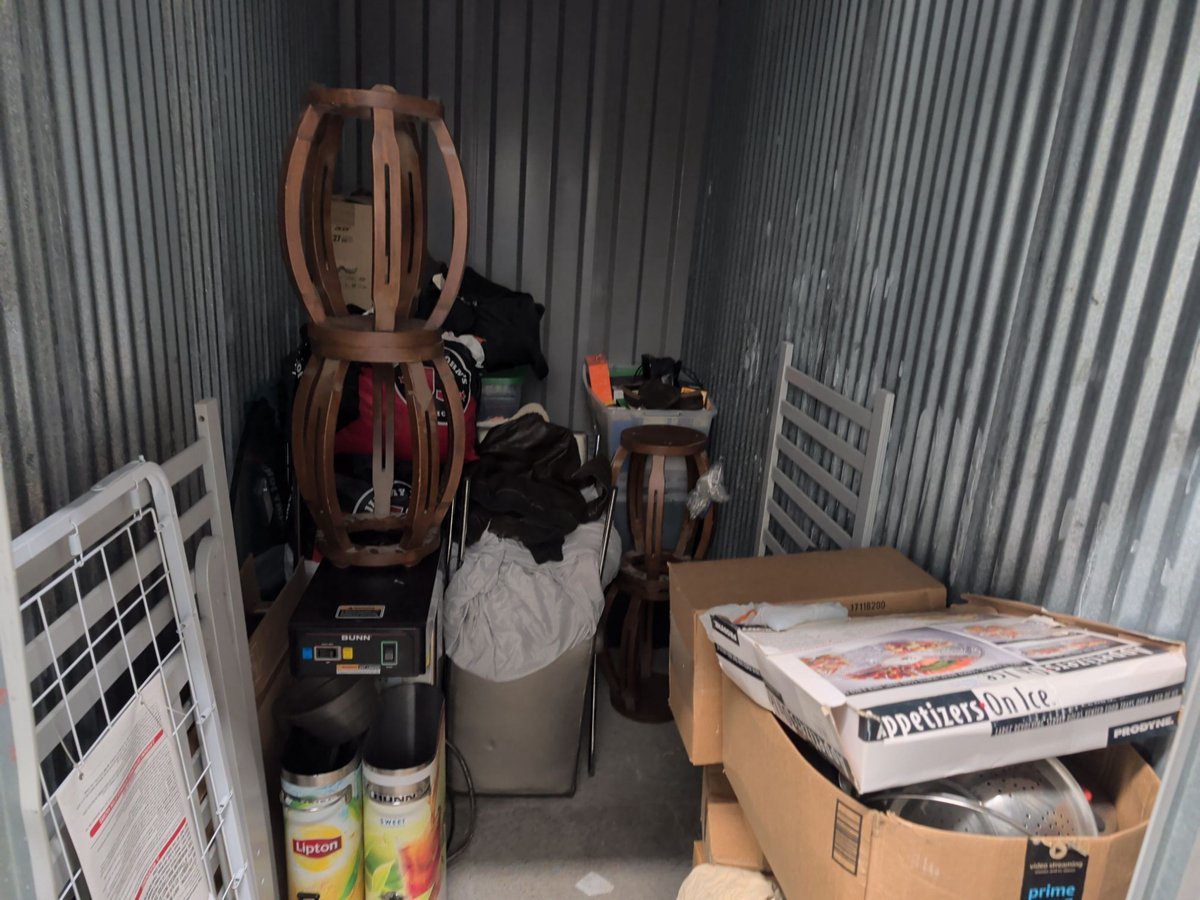 5 x 10 storage unit in Darien, IL