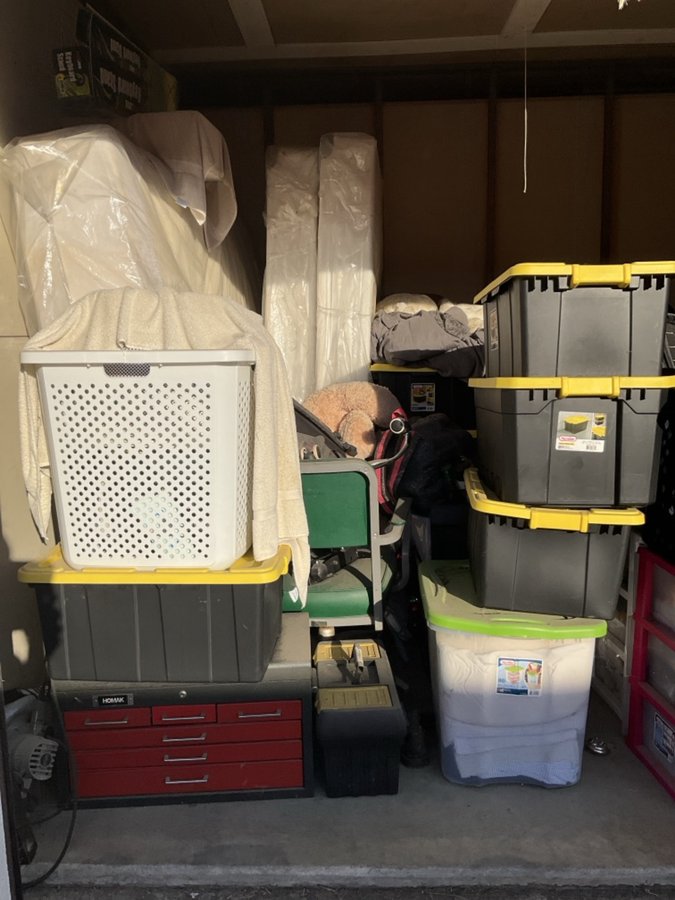 10 x 10 storage unit in Indianapolis, IN