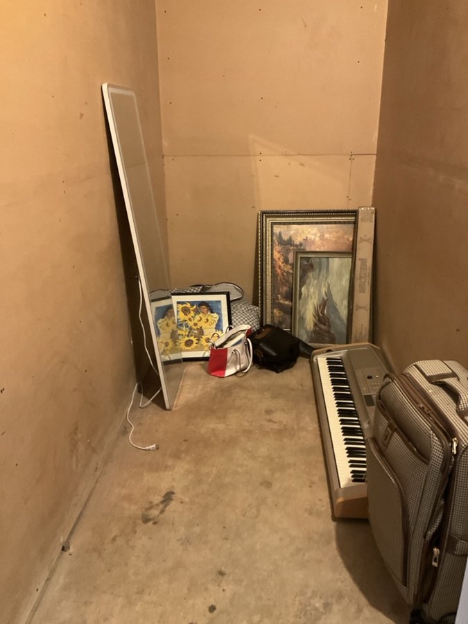 5 x 10 storage unit in Huntsville, AL