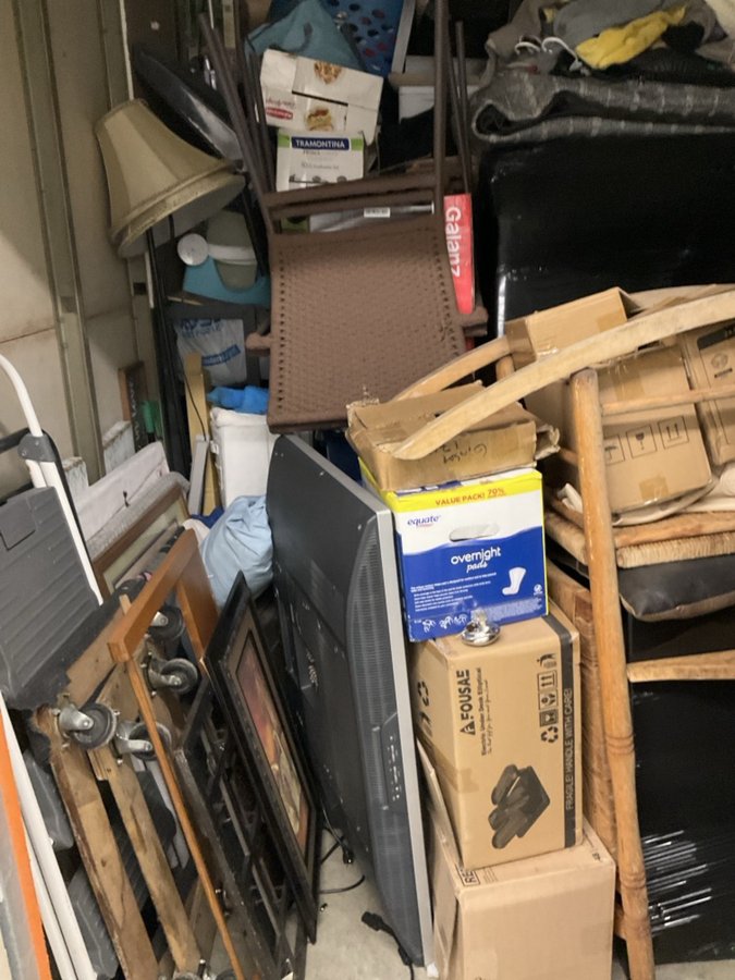 10 x 10 storage unit in Indianapolis, IN