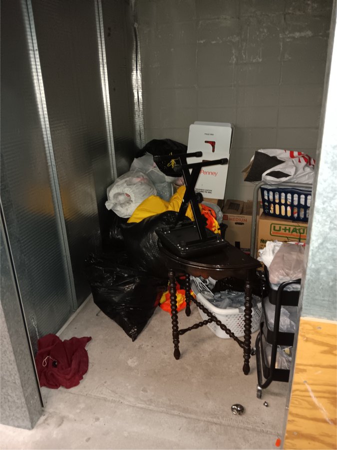 10 x 15 storage unit in W. Allis, WI