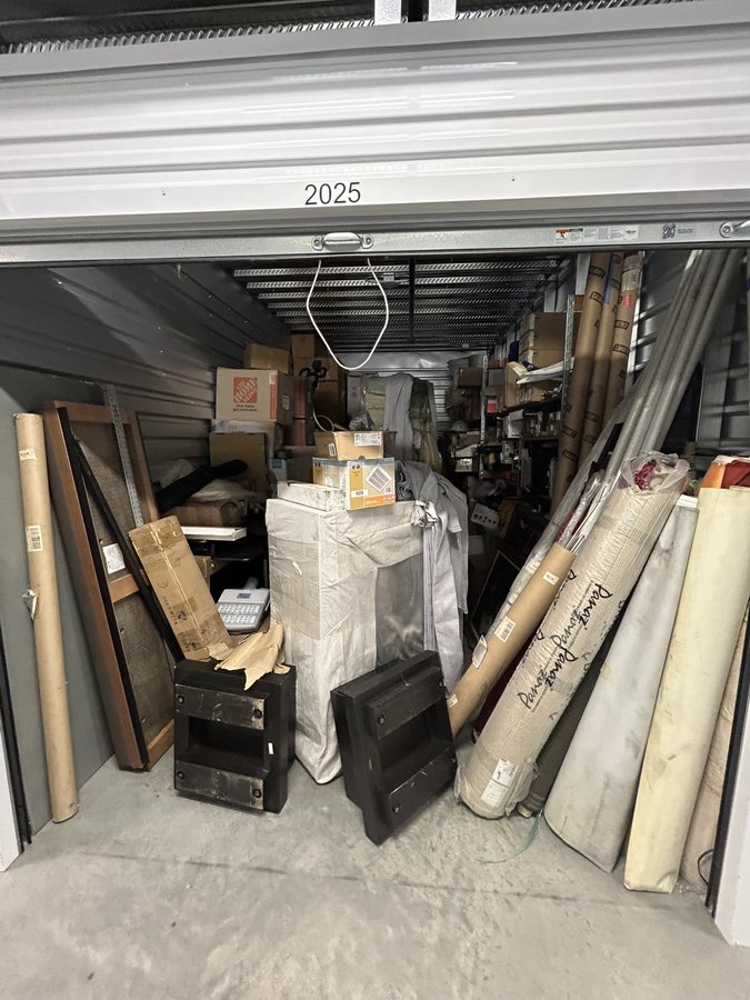 10 x 20 storage unit in Santa Fe Springs, CA