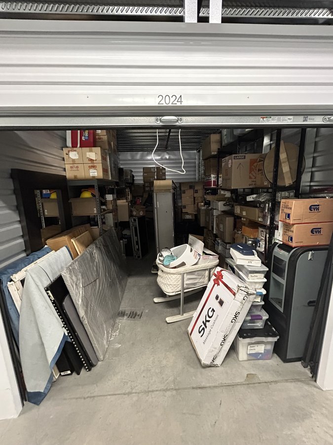 10 x 20 storage unit in Santa Fe Springs, CA