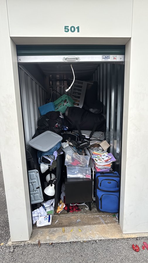 5 x 10 storage unit in Bowling Green, KY