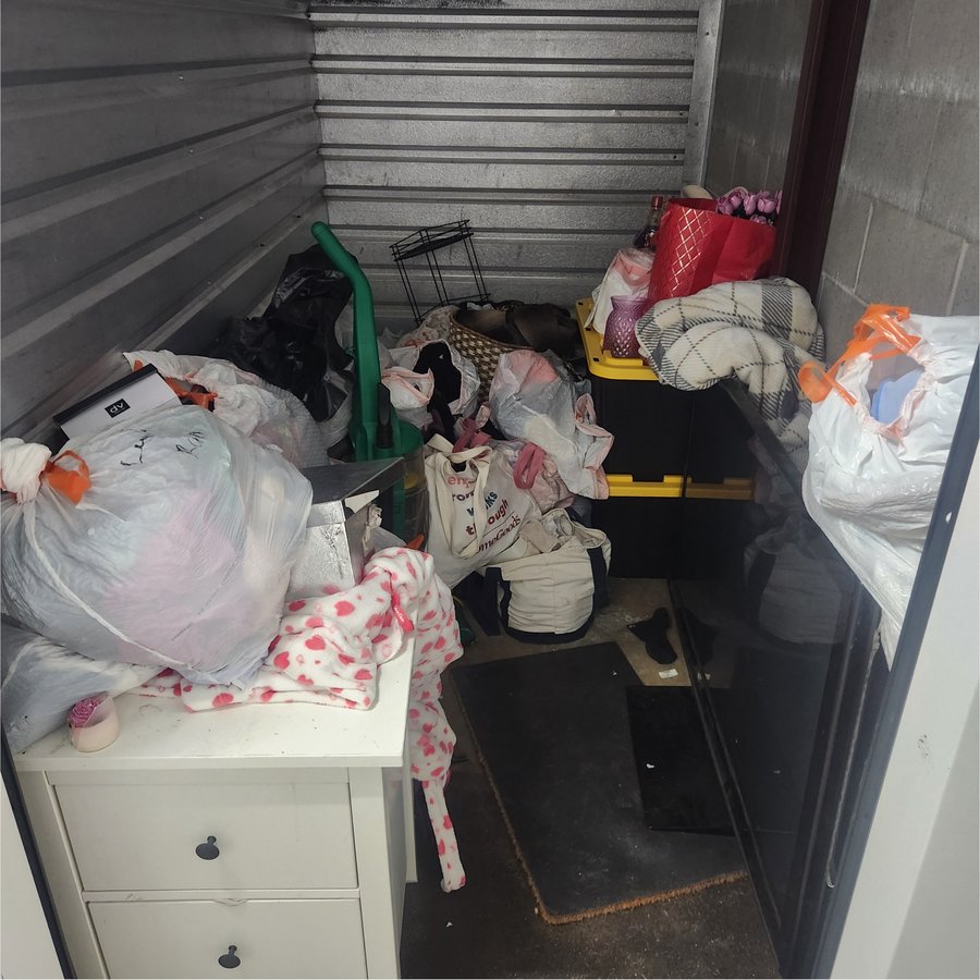 5 x 10 storage unit in Kent, WA