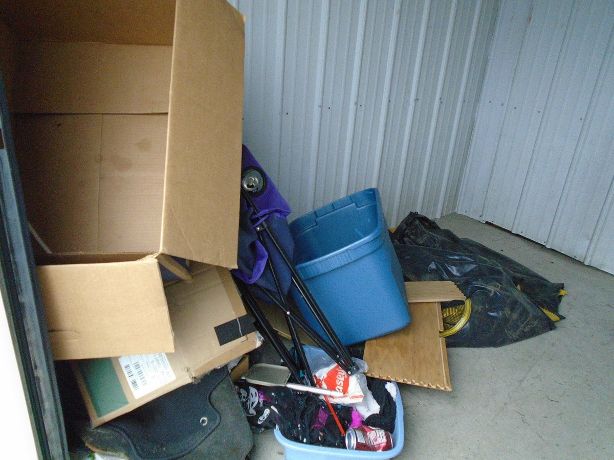 10 x 10 storage unit in Lee's Summit, MO