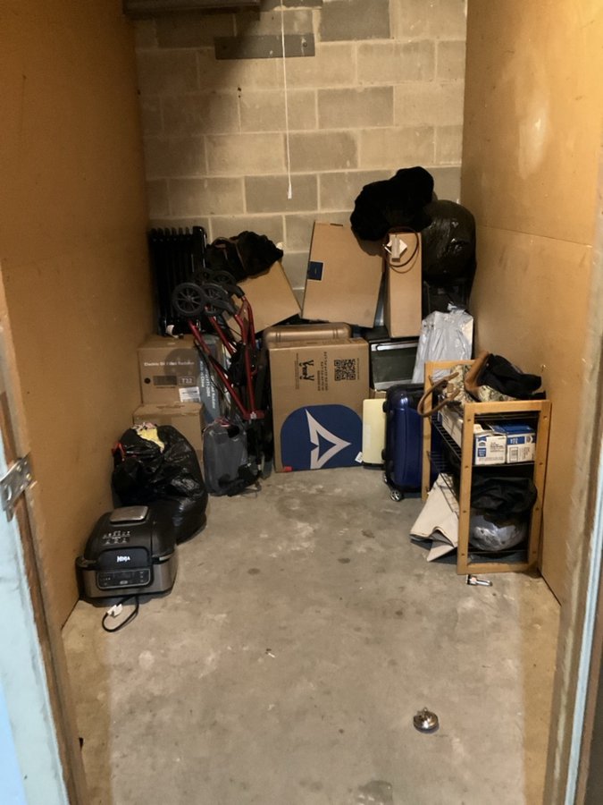 6 x 10 storage unit in Indianapolis, IN