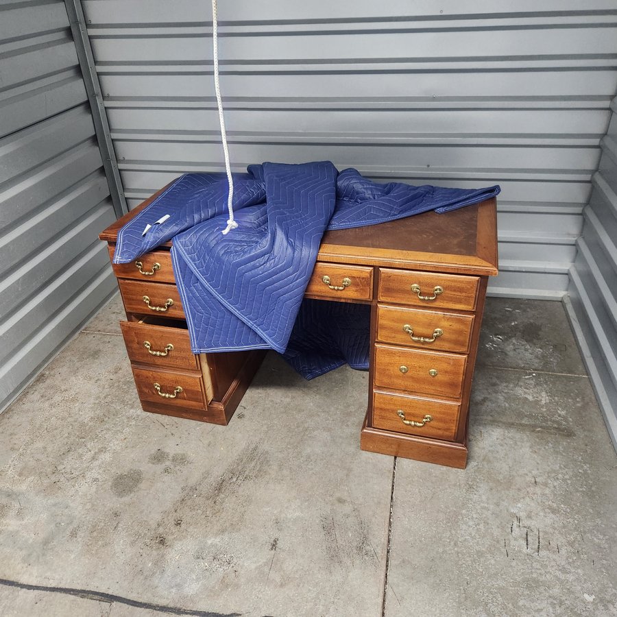7 x 7 storage unit in Kent, WA